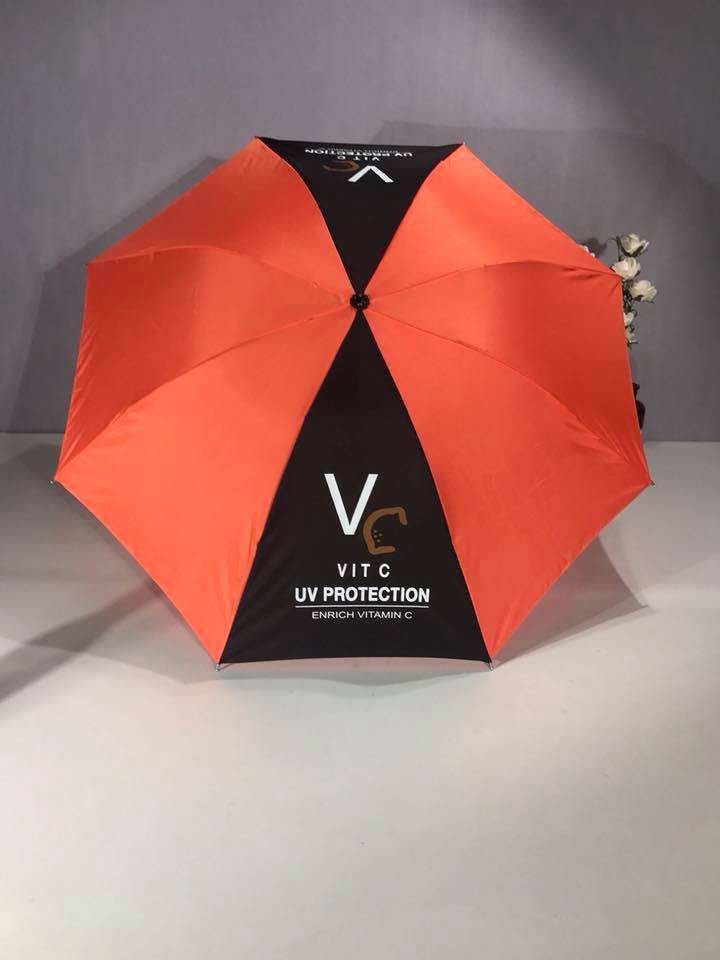 ร่มกระบอกไวท์ Vit C